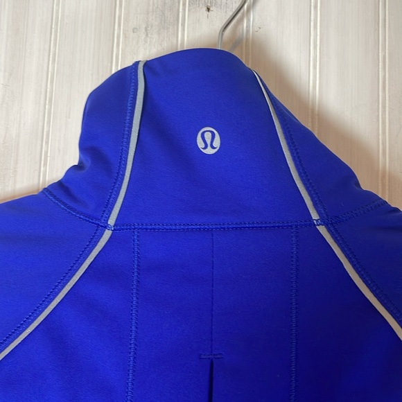 LULULEMON RUN STAY ON COURSE JACKET 6 - Picture 7 of 9